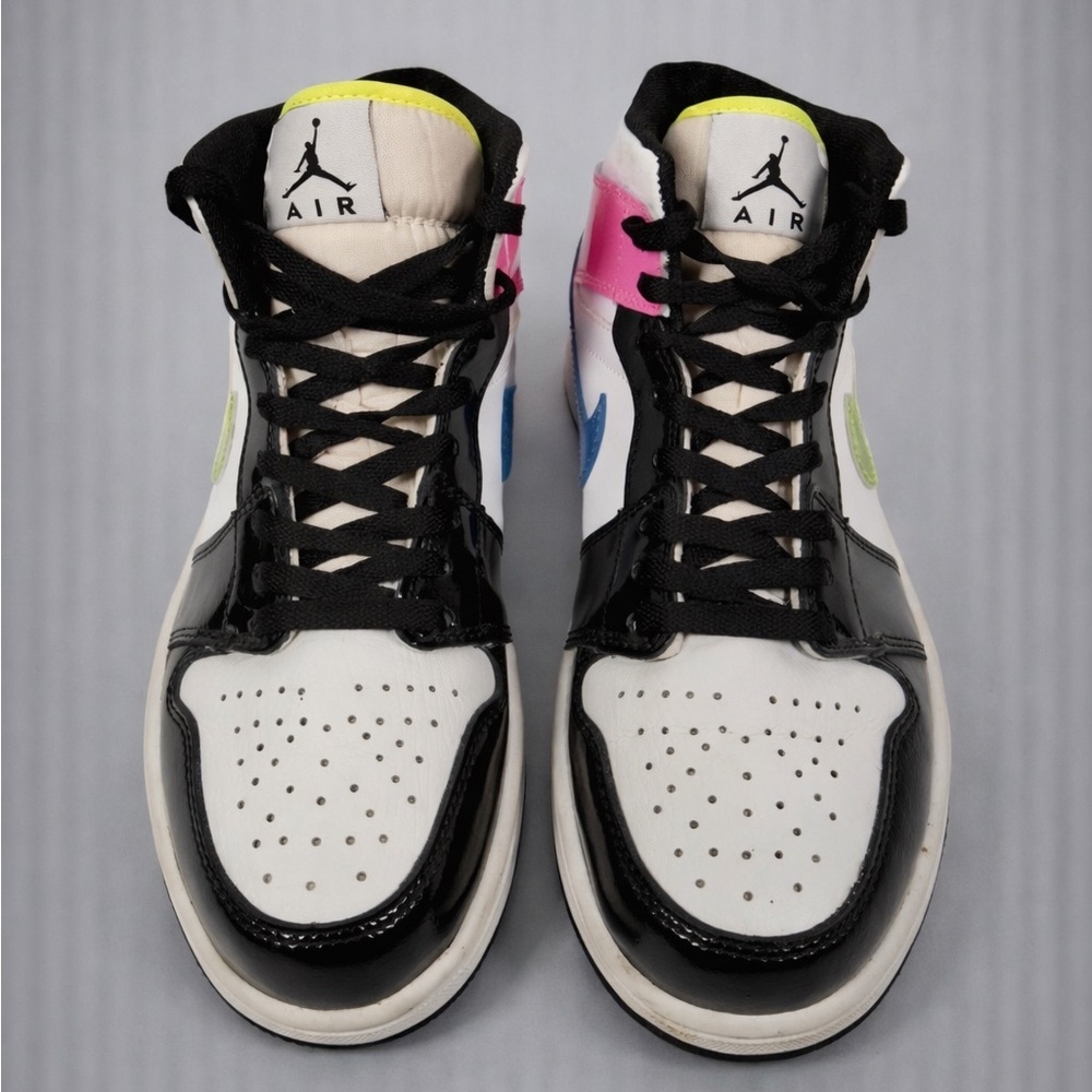 Air Jordan 1 SE Mid Cyber Active Fuchsia